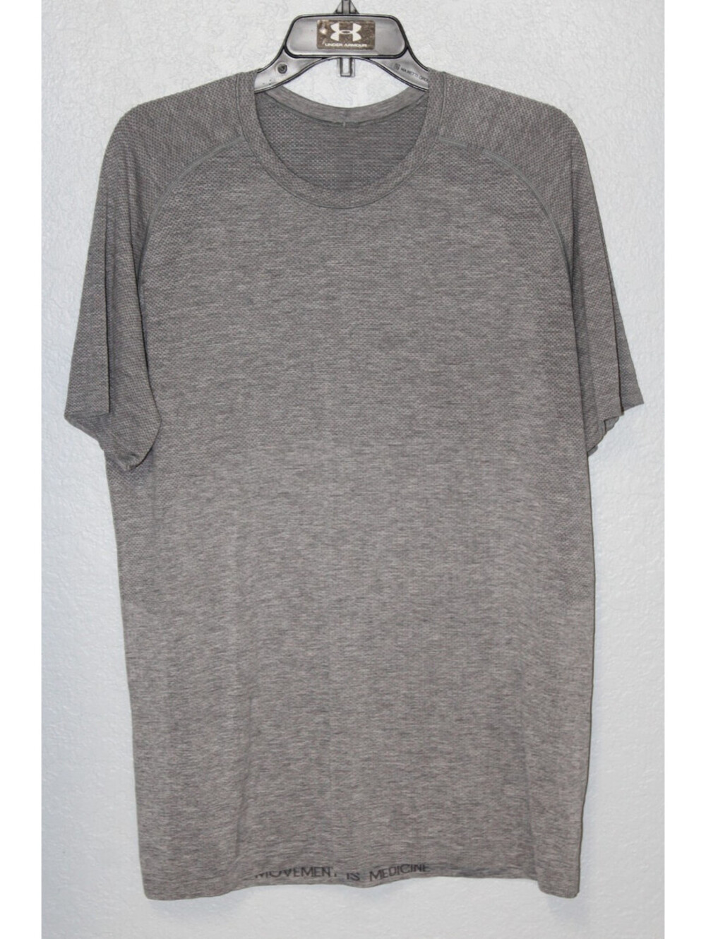 LULULEMON Metal Vent Shirt Men LARGE Gray Heather (21" Armpit To Armpit)